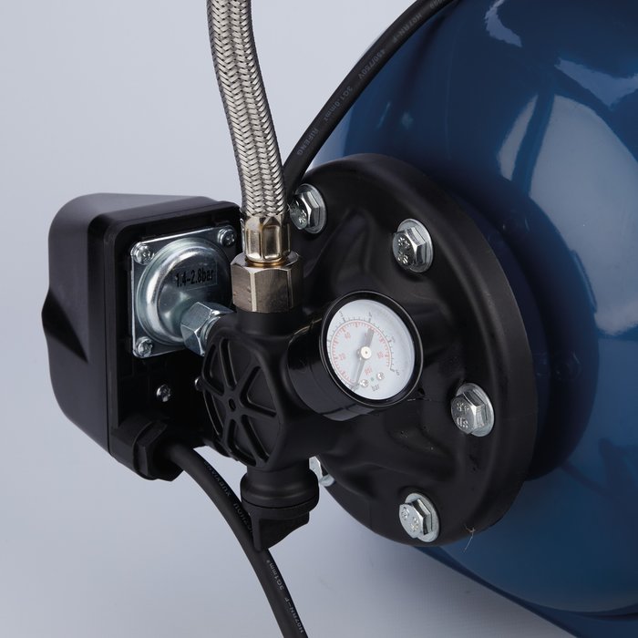 Manomètre et pressostat du groupe de surpression monocellulaire M24 Capvert