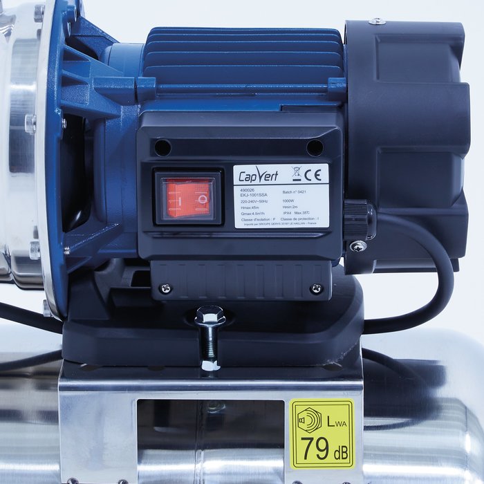 Moteur électrique avec interrupteur marche arrêt du groupe de surpression monocellulaire inox M24i Capvert – niveau sonore 79 dB