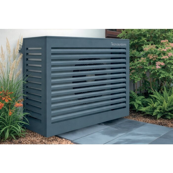 Cache clim extérieure TS Cover Technosystemi gris anthracite installé en extérieur