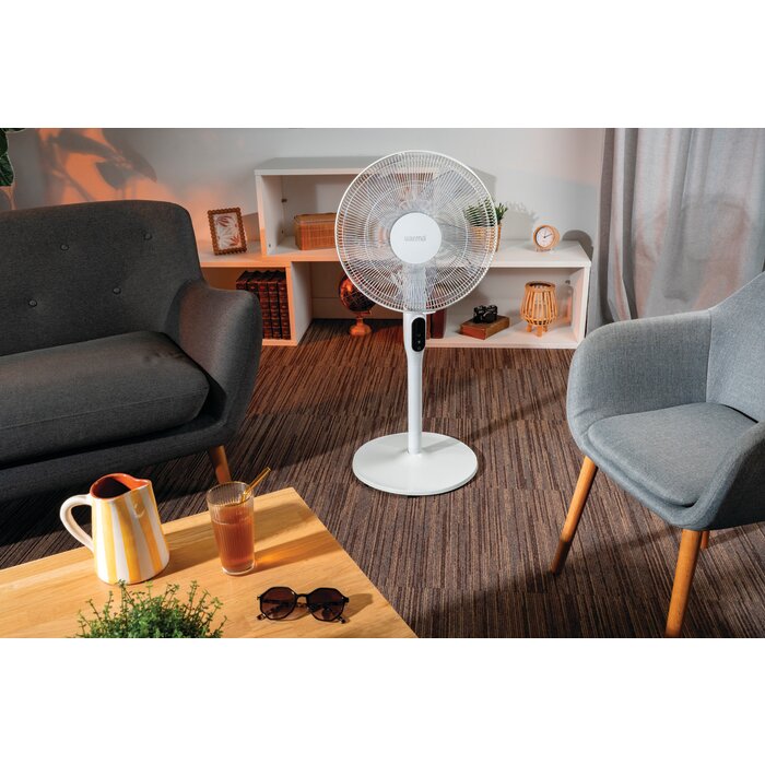 Mise en situation du ventilateur sur pied silencieux Silenzio Varma Ø 40 cm