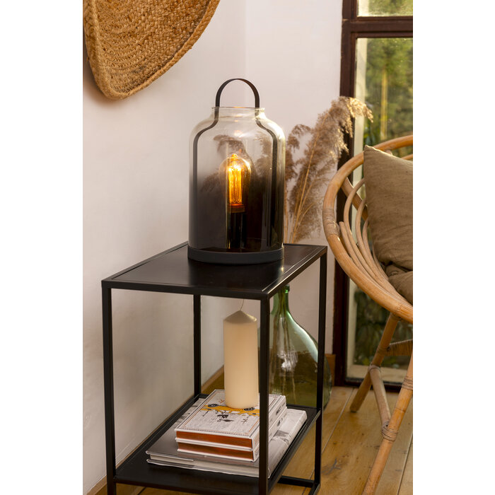 Ampoule LED Edison ST64 ambrée à filament sur lampe ambiance chaleureuse